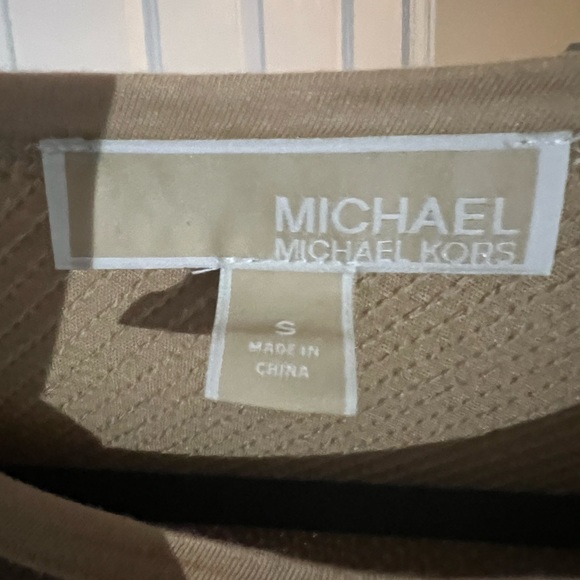 Shirt - Picture 2 of 2